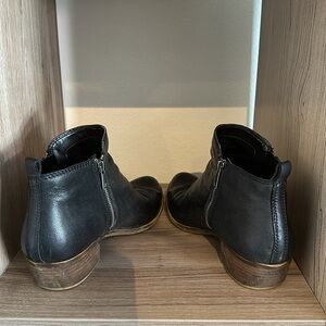 Elegant Black Leather Ankle Boots